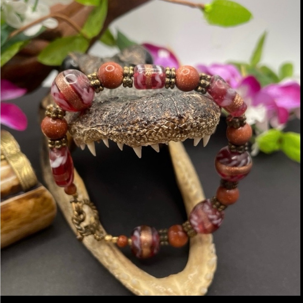 Art Glass and Gold Stone Toggle Clasp Beaded Bracelet 7.25 - Picture 5 of 5